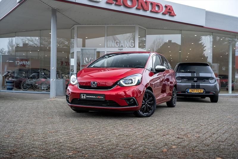 Rood (metallic) Gebruikt 2021 Honda Jazz Executive Hatchback | € 22.750 (Eerlijke prijs) - Afbeelding 1/4