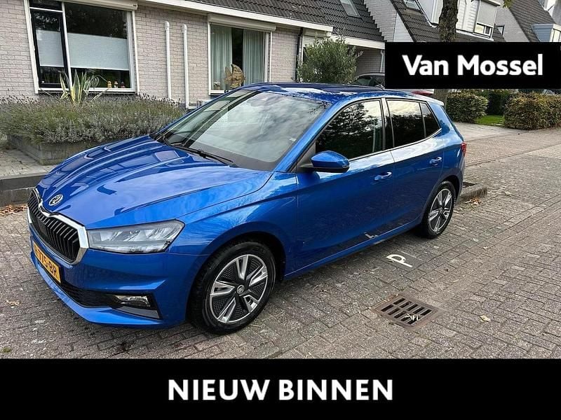 Blauw Gebruikt 2022 Skoda Fabia Business Line Hatchback | € 17.900 (Eerlijke prijs) - Afbeelding 1/3
