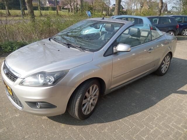 Zilver Gebruikt 2009 Ford Focus Cabriolet Cabriolet | € 5.750 (Iets duurder) - Afbeelding 1/4