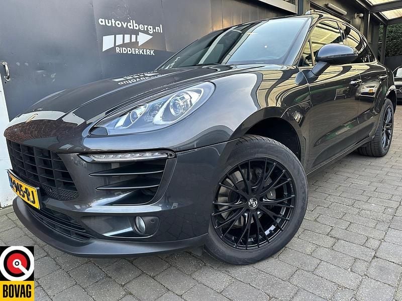 Grijs Gebruikt 2018 Porsche Macan SUV | € 33.950 (Super prijs) - Afbeelding 1/4