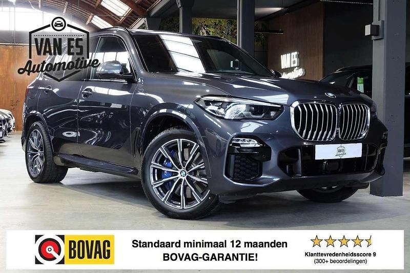Grijs Gebruikt 2020 BMW X5 Executive SUV | € 54.950 (Eerlijke prijs) - Afbeelding 1/4