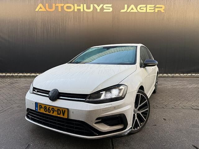 Wit Occasion 2015 VW Golf VII Comfortline Hatchback | € 9.950 (Eerlijke prijs) - Afbeelding 1/4