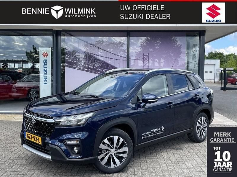 Blauw Occasion 2025 Suzuki SX4 S-Cross Style SUV | € 30.850 (Iets duurder) - Afbeelding 1/4