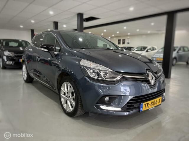 Grijs Gebruikt 2018 Renault Clio IV LIMITED Hatchback | € 9.850 (Eerlijke prijs) - Afbeelding 1/4