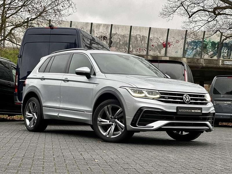 Occasion VW Tiguan Business+ 245 PK (180 kW) 2022 Grijs (metallic) SUV