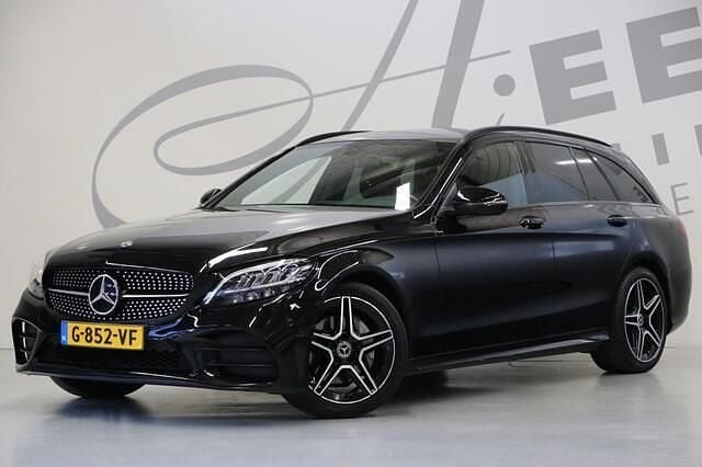 Zwart Gebruikt 2019 Mercedes C160 AMG Coupé | € 24.950 (Iets duurder) - Afbeelding 1/4