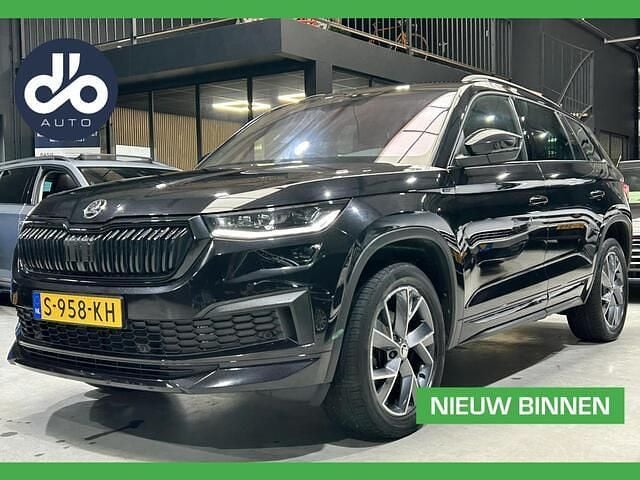 Zwart Gebruikt 2023 Skoda Kodiaq Business Line SUV | € 30.934 (Goede deal) - Afbeelding 1/4