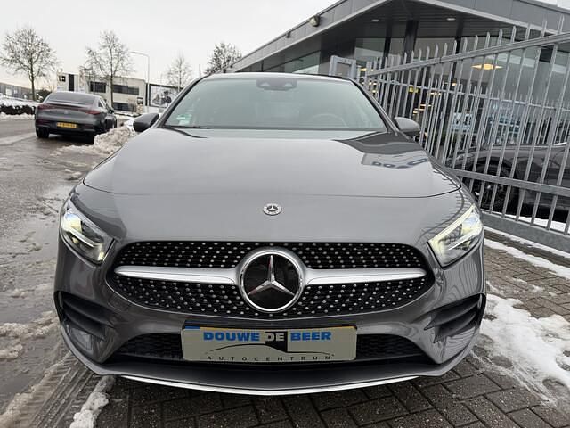 Occasion Mercedes A180 Business 136 PK (100 kW) 2020 Grijs (metallic) Hatchback
