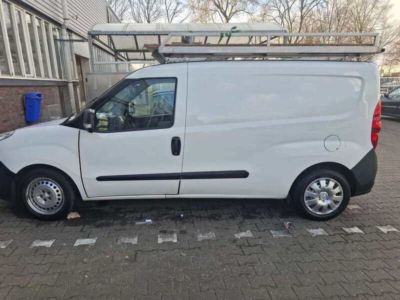 Wit Gebruikt 2018 Opel Combo MPV | € 2.800 (Super prijs) - Afbeelding 1/4