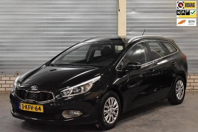 Zwart (metallic) Gebruikt 2014 Kia Ceed Sportswagon Plus Stationwagen | € 9.450 (Eerlijke prijs) - Afbeelding 1/4