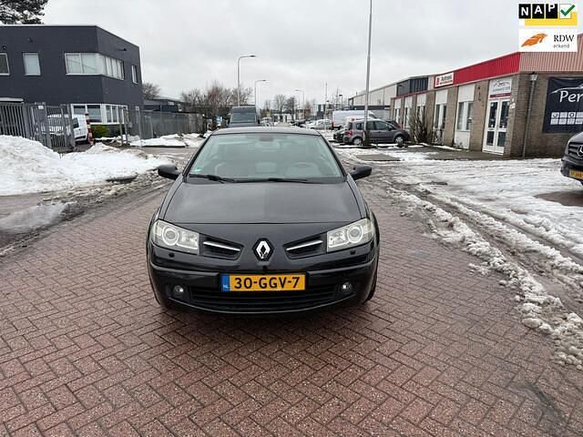 Zwart Occasion 2008 Renault Mégane Cabriolet Cabriolet | € 1.699 (Eerlijke prijs) - Afbeelding 1/4