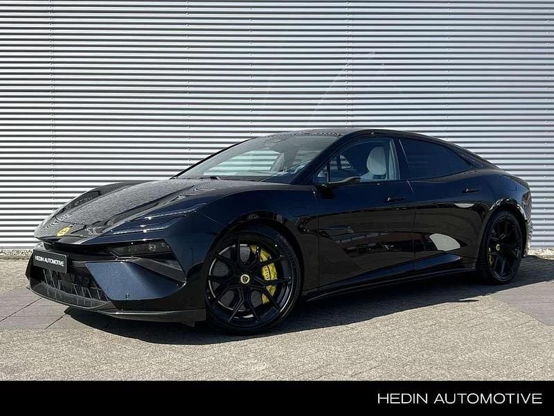 Zwart Nieuw 2025 Lotus Emeya Hatchback | € 184.995 - Afbeelding 1/3