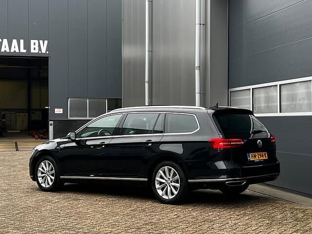 Occasion VW Passat Highline 157 PK (115 kW) 2015 Zwart (metallic) Stationwagen