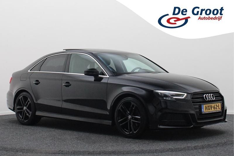 Zwart Gebruikt 2019 Audi A3 Design Sedan | € 20.950 (Eerlijke prijs) - Afbeelding 1/4
