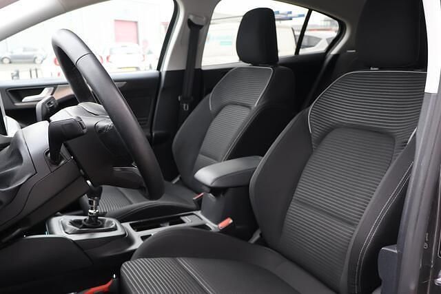 Occasion Ford Focus Titanium 125 PK (91 kW) 2023 Grijs Hatchback