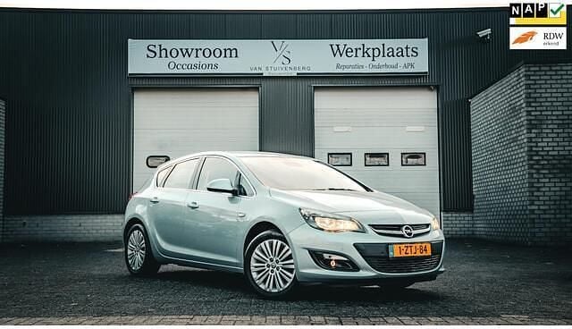 Occasion Opel Astra Design Edition 120 PK (88 kW) 2015 Grijs Hatchback
