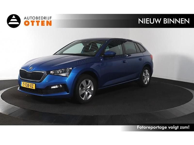 Blauw Occasion 2023 Skoda Scala Business Line Hatchback | € 18.495 (Eerlijke prijs) - Afbeelding 1/4