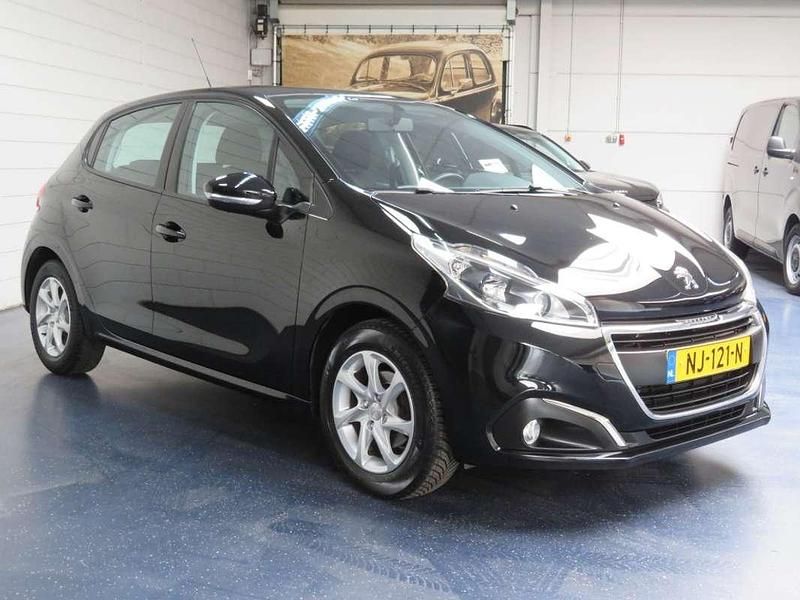 Occasion Peugeot 208 Active 82 PK (60 kW) 2016 Zwart (metallic) Hatchback