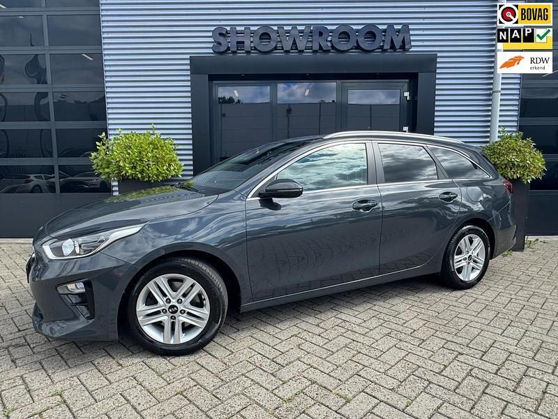 Grijs Gebruikt 2021 Kia Ceed Stationwagen | € 19.895 (Eerlijke prijs) - Afbeelding 1/4