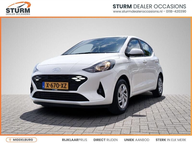 Wit Gebruikt 2024 Hyundai i10 Comfort Hatchback | € 17.489 (Eerlijke prijs) - Afbeelding 1/4
