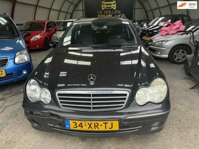 Zwart Gebruikt 2007 Mercedes C180 Avantgarde Stationwagen | € 1.400 - Afbeelding 1/4