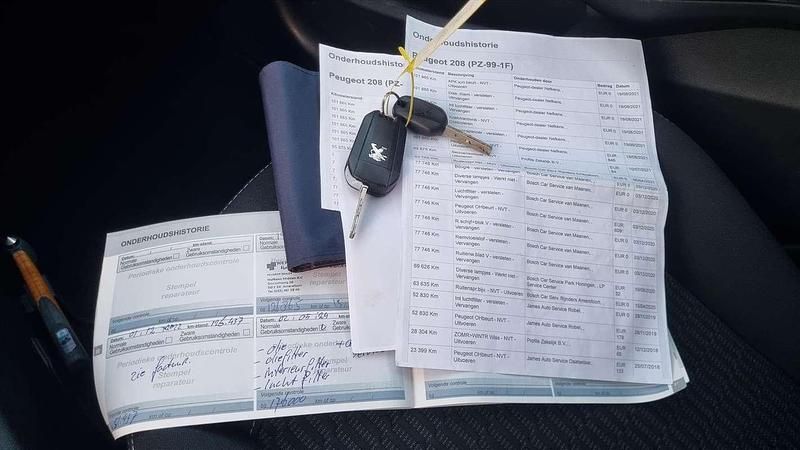 Occasion Peugeot 208 Active 82 PK (60 kW) 2017 Zwart Hatchback