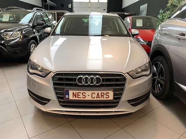 Grijs Gebruikt 2013 Audi A3 Sedan | € 6.490 - Afbeelding 1/4