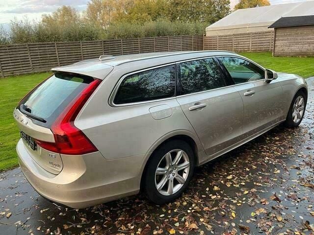 Occasion Volvo V90 150 PK (110 kW) 2018 Beige Stationwagen