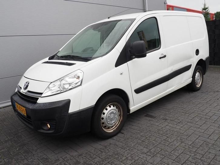 Wit Gebruikt 2014 Toyota Proace Van | € 5.700 - Afbeelding 1/4