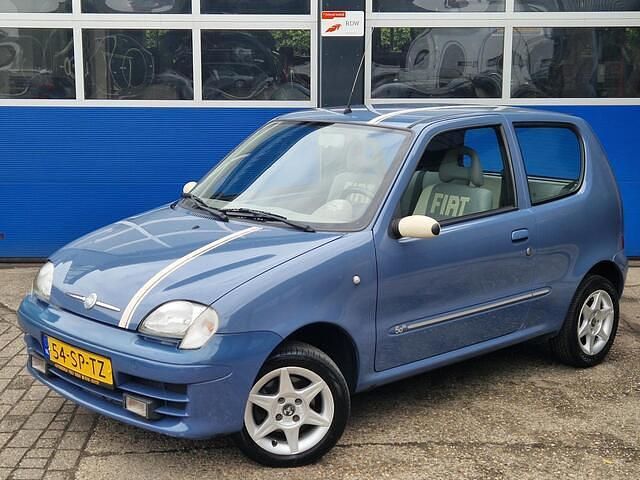 Blauw Gebruikt 2006 Fiat Seicento Young Hatchback | € 2.250 (Duur) - Afbeelding 1/4