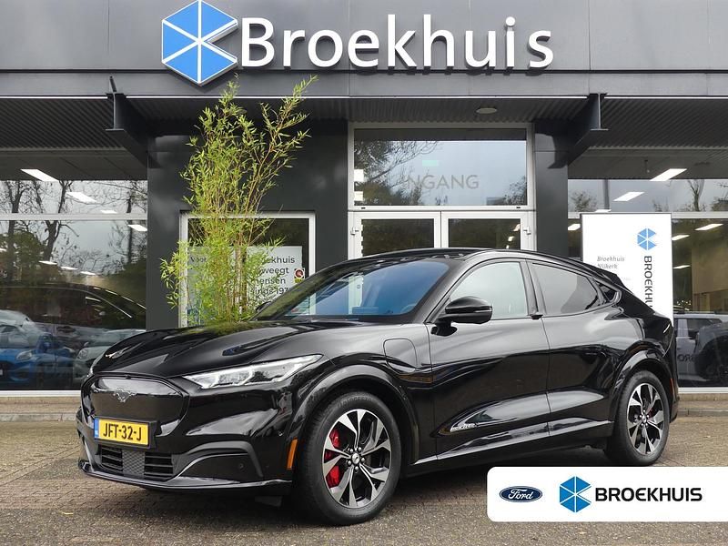 Zwart Gebruikt 2022 Ford Mustang SUV | € 35.950 - Afbeelding 1/4
