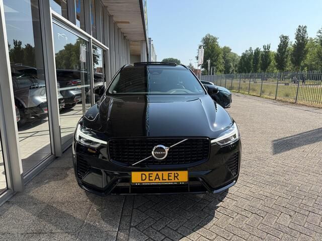 Zwart, metallic lak Gebruikt 2024 Volvo XC60 Plus SUV | € 52.999 (Super prijs) - Afbeelding 1/3