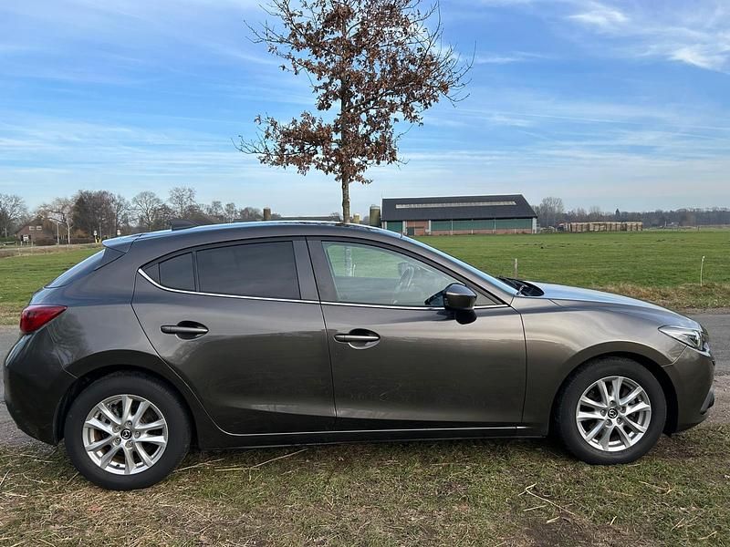 Occasion Mazda 3 2017 Bruin Hatchback