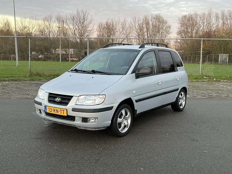 Grijs Occasion 2005 Hyundai Matrix MPV | € 2.250 (Eerlijke prijs) - Afbeelding 1/4