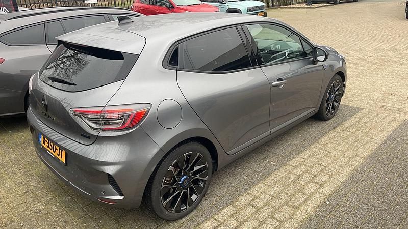 Occasion Renault Clio V Esprit Alpine 2023 Grijs Hatchback