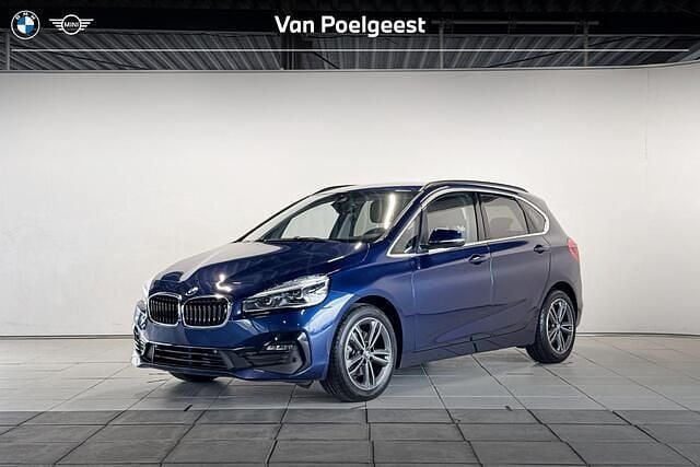 Blauw Gebruikt 2021 BMW 218 Executive Stationwagen | € 23.950 (Eerlijke prijs) - Afbeelding 1/4