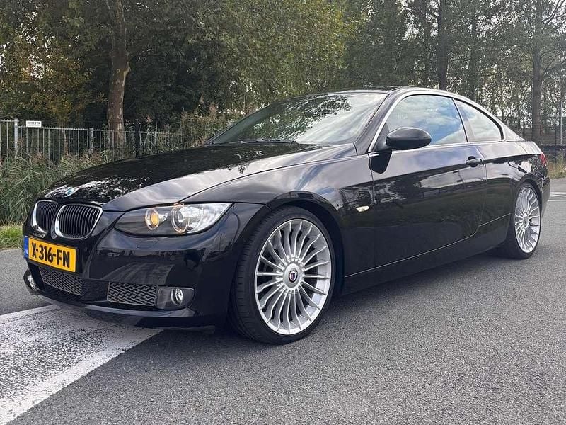 Zwart Gebruikt 2008 BMW 335 Coupé | € 18.995 (Iets duurder) - Afbeelding 1/4