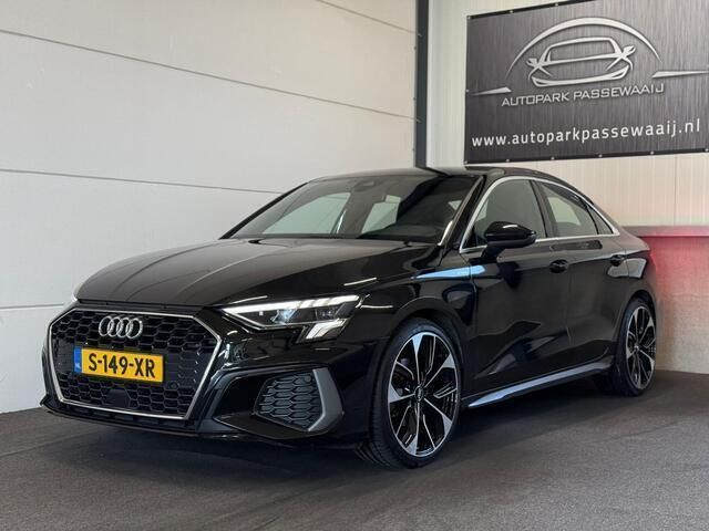 Zwart Gebruikt 2023 Audi A3 S-Line Sedan | € 30.950 (Eerlijke prijs) - Afbeelding 1/4