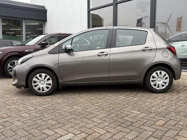 Occasion Toyota Yaris 99 PK (72 kW) 2016 Grijs Hatchback