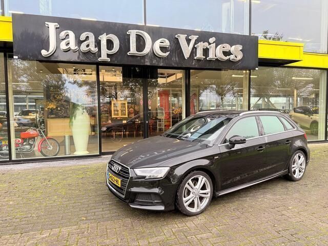 Zwart Gebruikt 2019 Audi A3 Sportback Sport Hatchback | € 22.950 (Duur) - Afbeelding 1/4