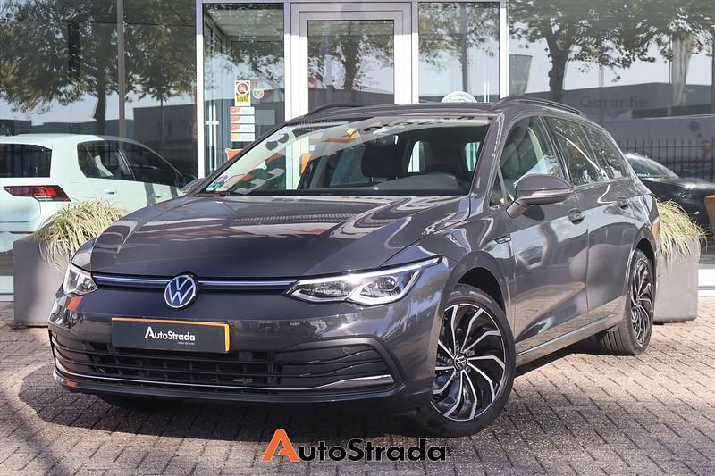 Grijs Gebruikt 2021 VW Golf VIII Style Stationwagen | € 20.700 (Eerlijke prijs) - Afbeelding 1/4
