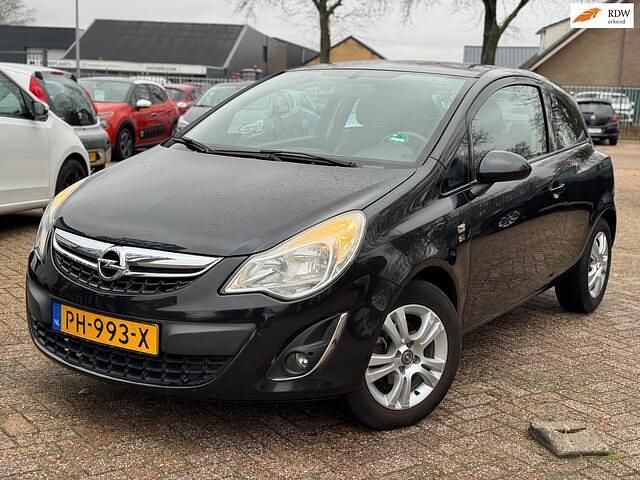 Zwart Gebruikt 2012 Opel Corsa Cosmo Hatchback | € 2.099 (Goede deal) - Afbeelding 1/4