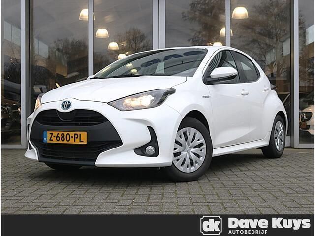 Wit Gebruikt 2021 Toyota Yaris Hatchback | € 19.950 (Goede deal) - Afbeelding 1/4