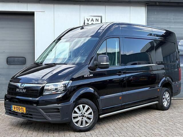 Zwart Gebruikt 2018 MAN TGE Van | € 14.400 (Super prijs) - Afbeelding 1/4