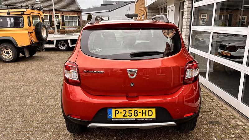 Occasion Dacia Sandero Stepway Ambiance 2022 Rood Hatchback