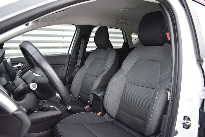 Occasion Renault Captur Zen 93 PK (68 kW) 2021 Wit SUV