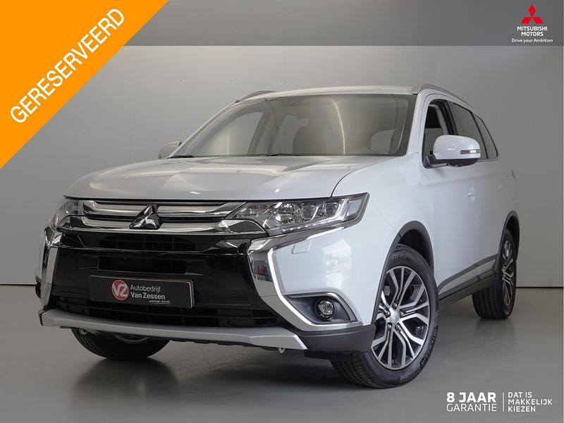 Wit Gebruikt 2018 Mitsubishi Outlander SUV | € 19.450 (Eerlijke prijs) - Afbeelding 1/4