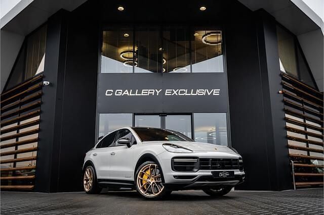 Grijs Gebruikt 2022 Porsche Cayenne Turbo GT Sport SUV | € 168.995 - Afbeelding 1/4