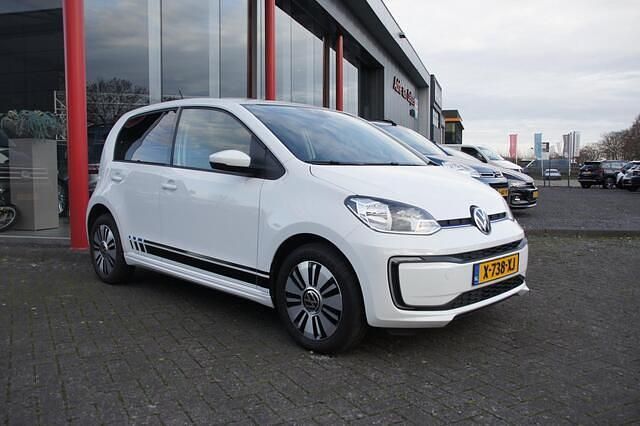 Wit Gebruikt 2022 VW e-up! Hatchback | € 16.250 (Eerlijke prijs) - Afbeelding 1/4