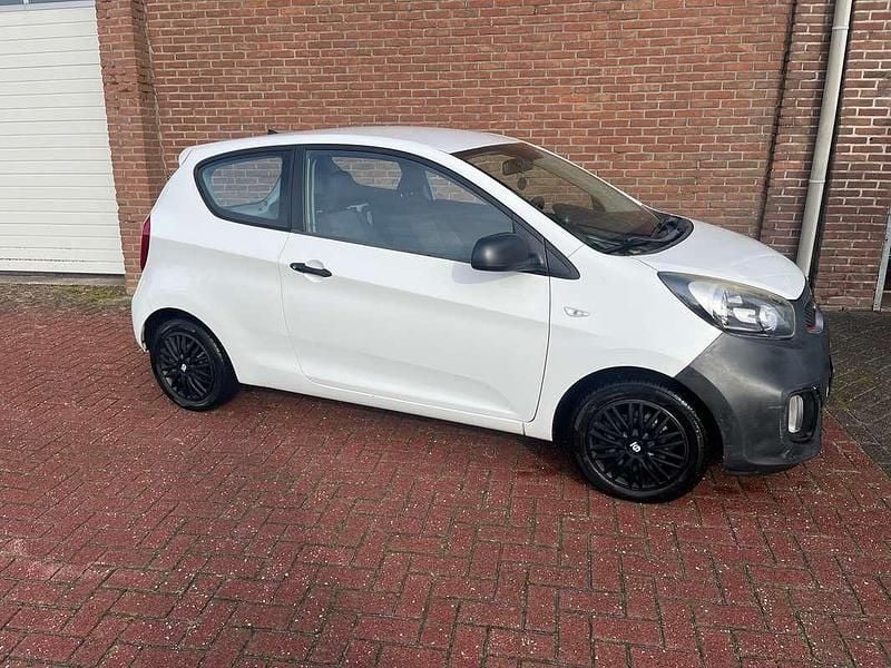 Wit Gebruikt 2012 Kia Picanto Hatchback | € 1.700 (Goede deal) - Afbeelding 1/4